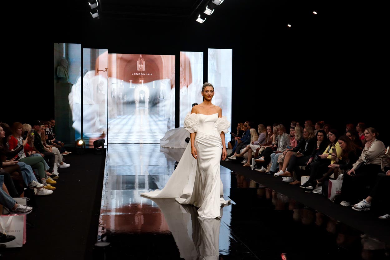 European Bridal Week - Motevisning - Kul kappe fra Ellis Bridals