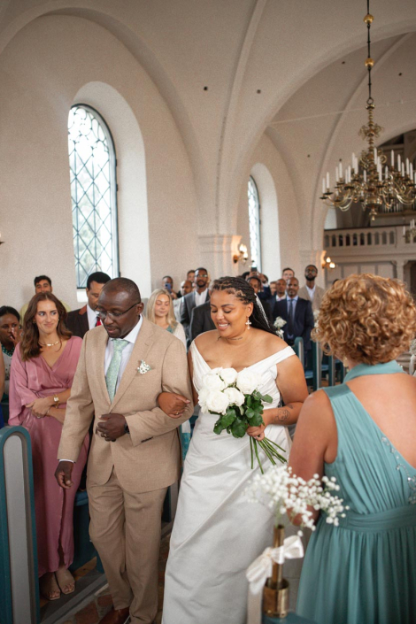 Lilly & Nahoms bryllup - Foto: @photobylaiho