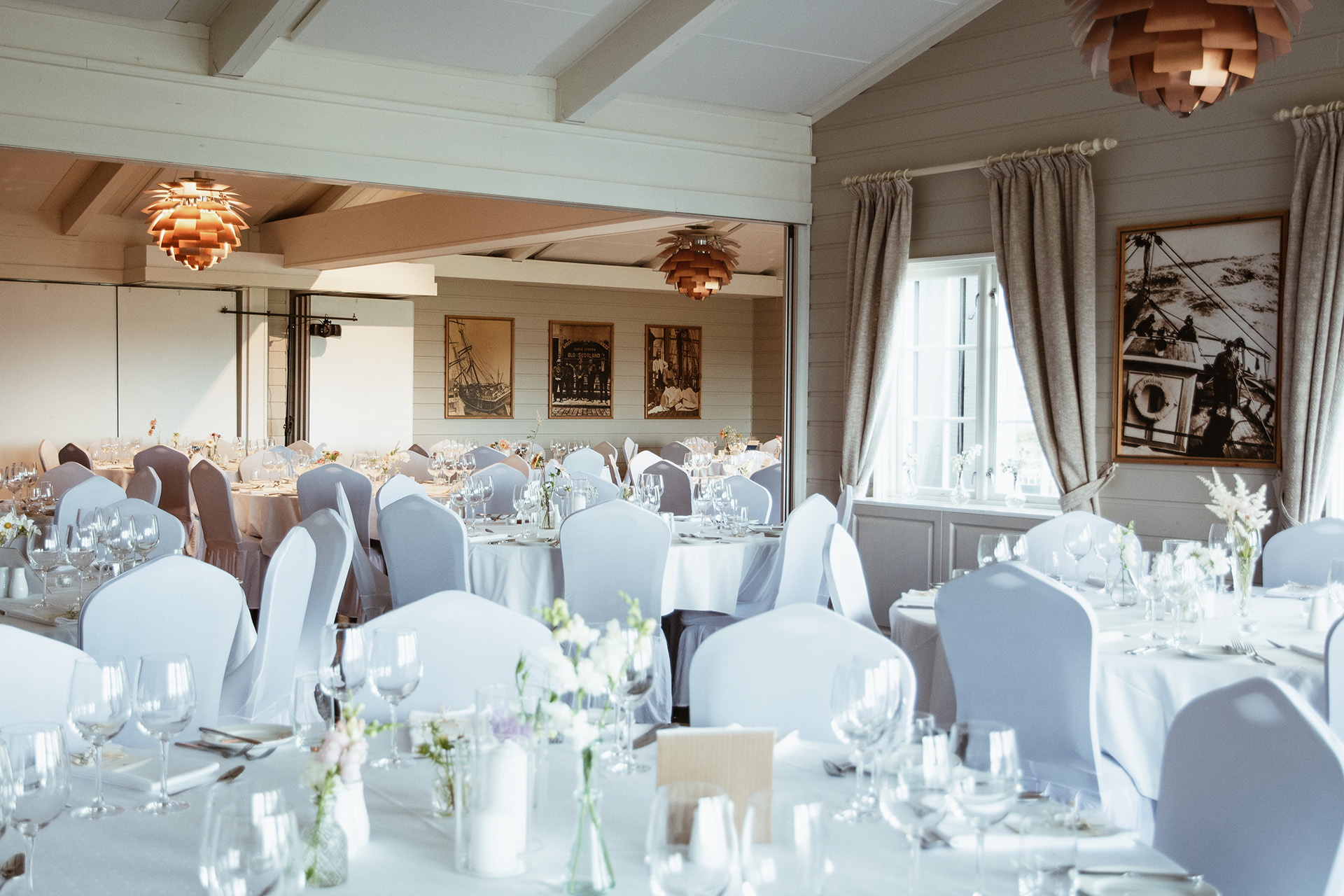 Vakker borddekking til bryllup på Quality Hotel Leangkollen Vakker borddekking til bryllup på Quality Hotel Leangkollen