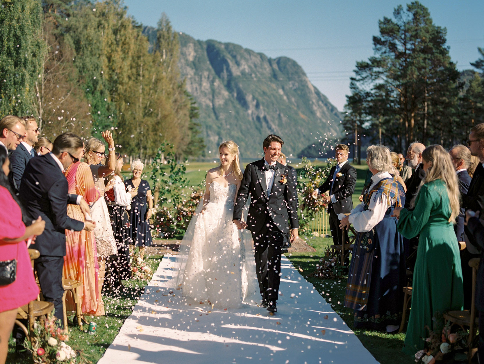 Eventyrbryllup på Dalen Hotel Eventyrbryllup på Dalen Hotel