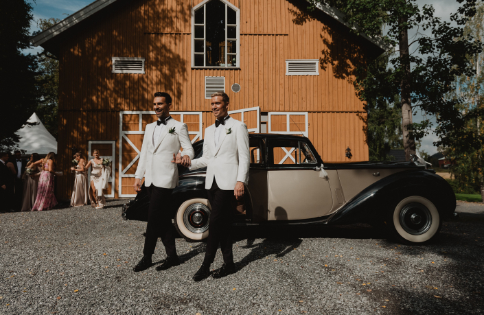 Kim Wigaard Johansen og Marius Hagen giftet seg på Klækken Hotell - Foto: Jarran Flokkmann