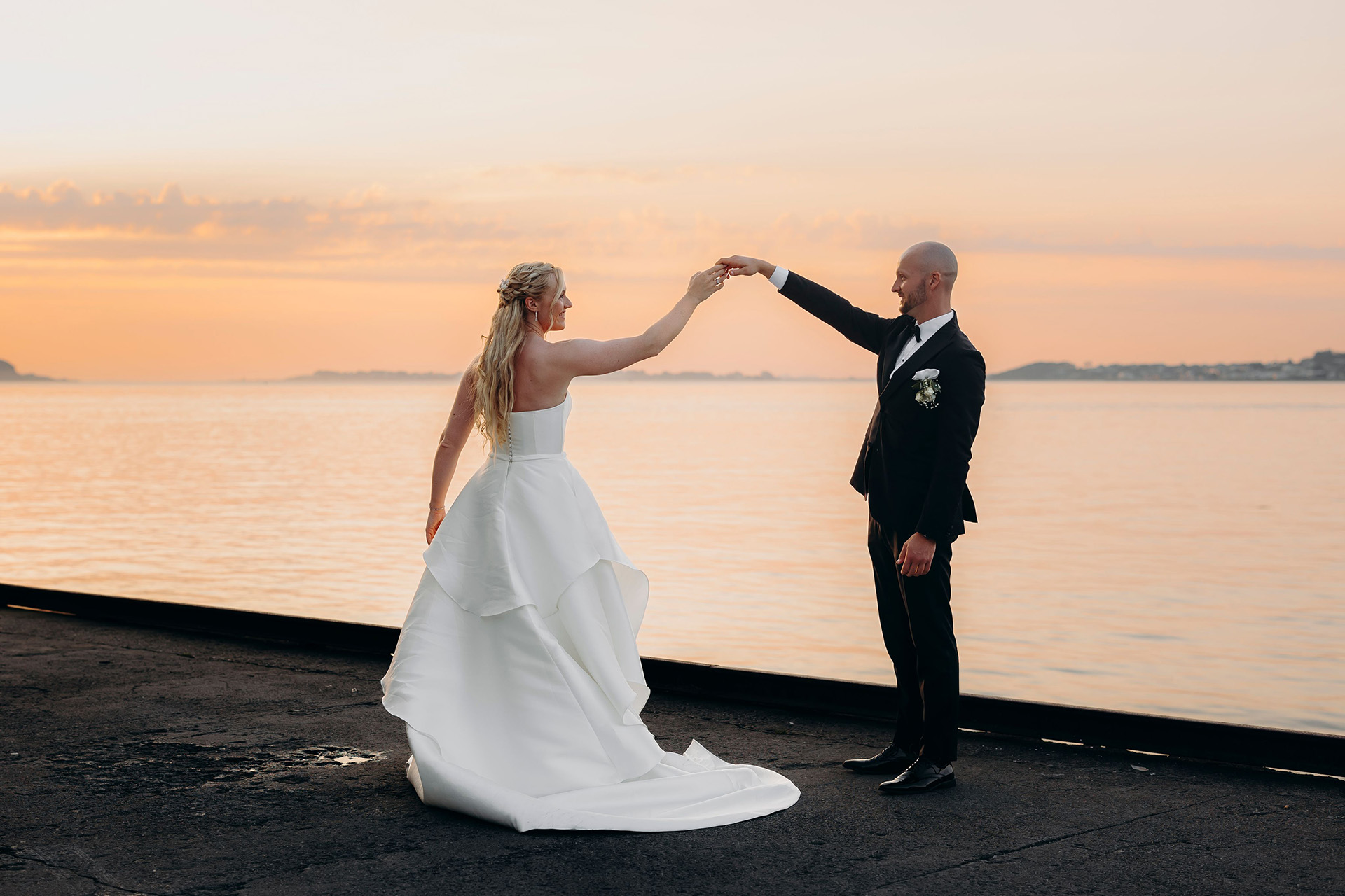 Quality Hotel Ålesund - brudepar ved havet Quality Hotel Ålesund - brudepar ved havet