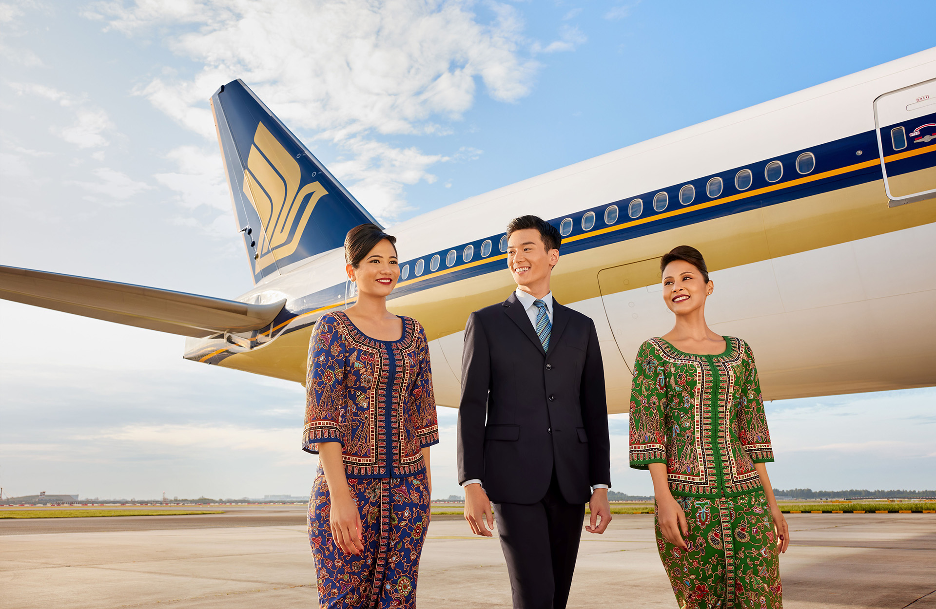Cabin crew ved fly - SIngapore Airlines Cabin crew ved fly - SIngapore Airlines