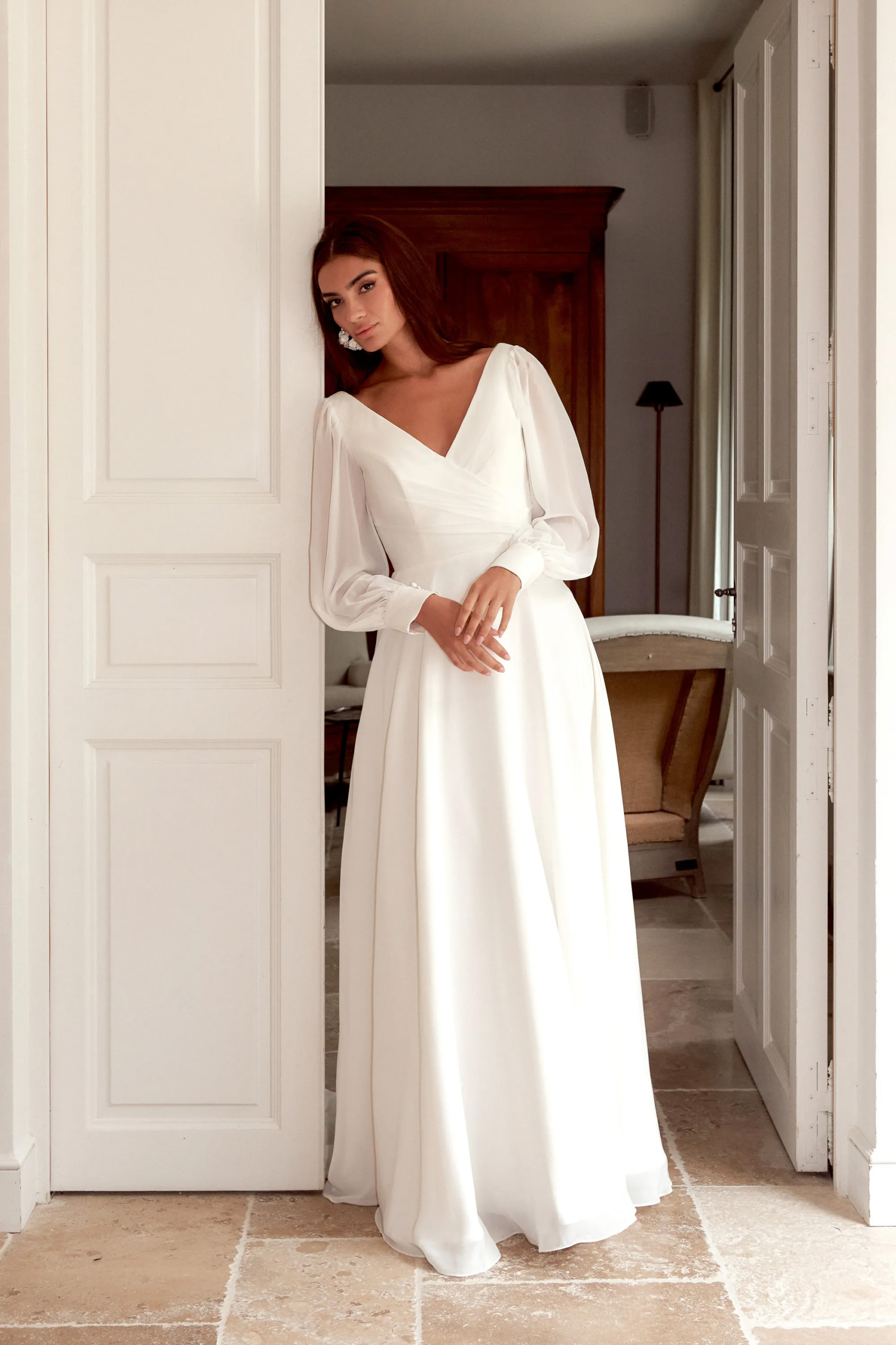 Brudekjole fra Sincerity Bridal - 44264 - finnes hos Brudesalongen Larvik