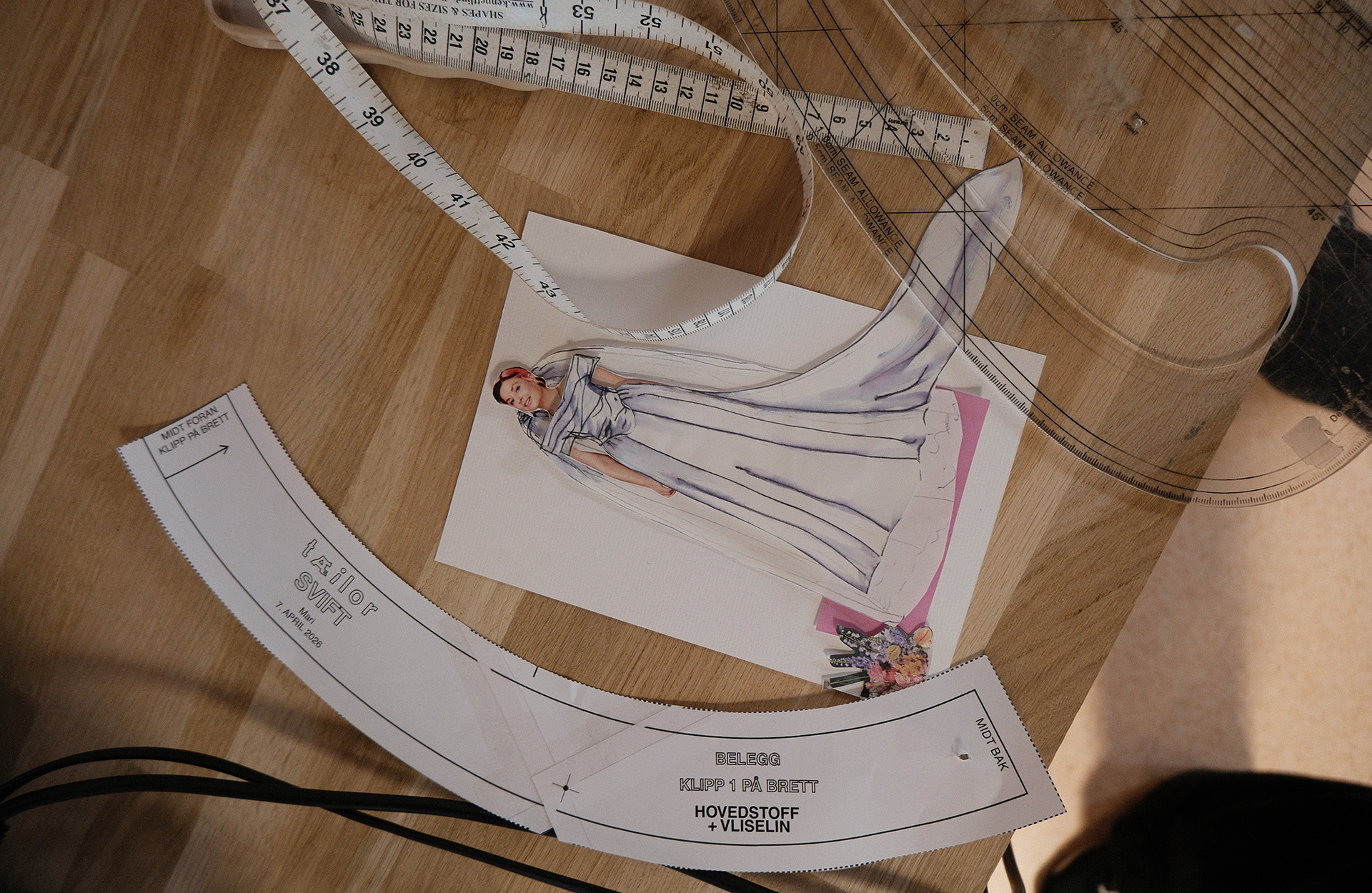 Fæbrik - Mari Norden syr sin egen brudekjole